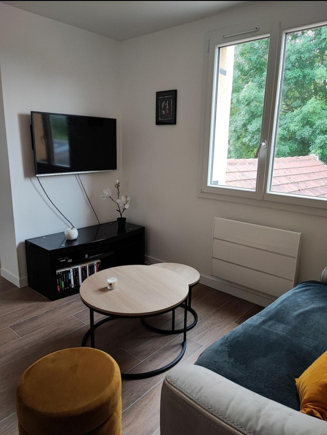 Charmant Appartement 2 Pieces Proche Disneyland Villeneuve-Saint-Denis Extérieur photo
